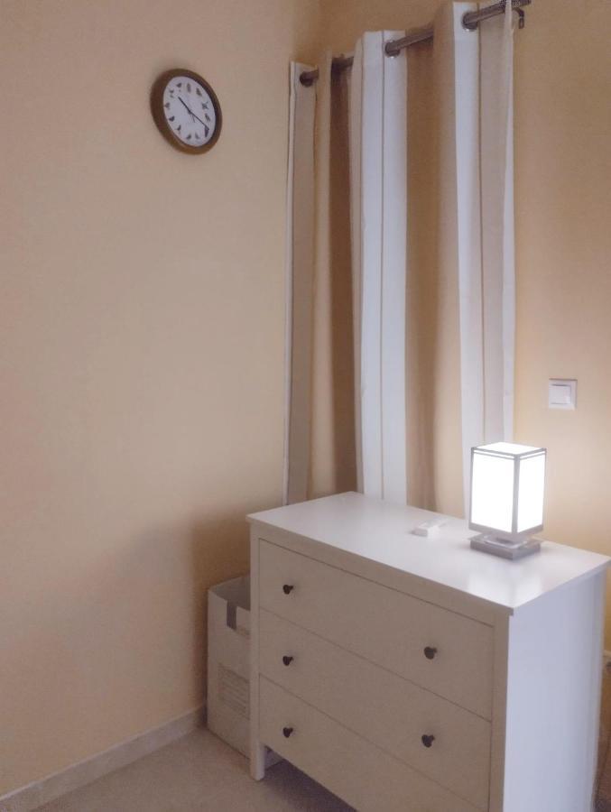 Torrevieja 2 Bedroom Holiday Apartment Екстер'єр фото